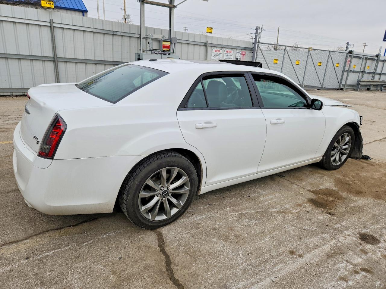 2014 CHRYSLER 300 S photo 5