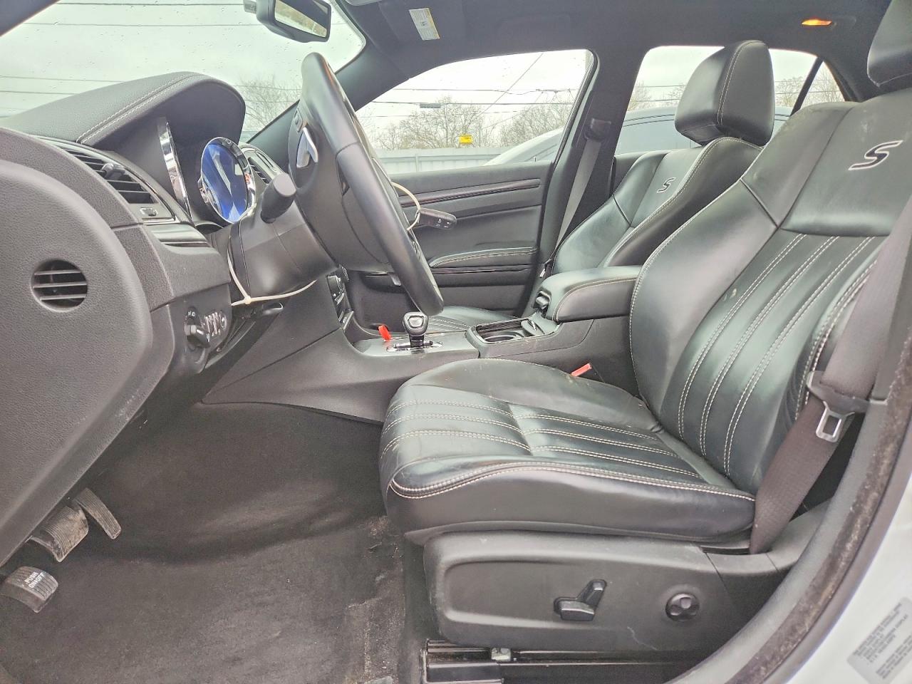 2014 CHRYSLER 300 S photo 13