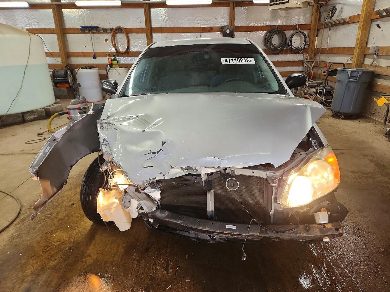 2005 TOYOTA COROLLA CE photo 9