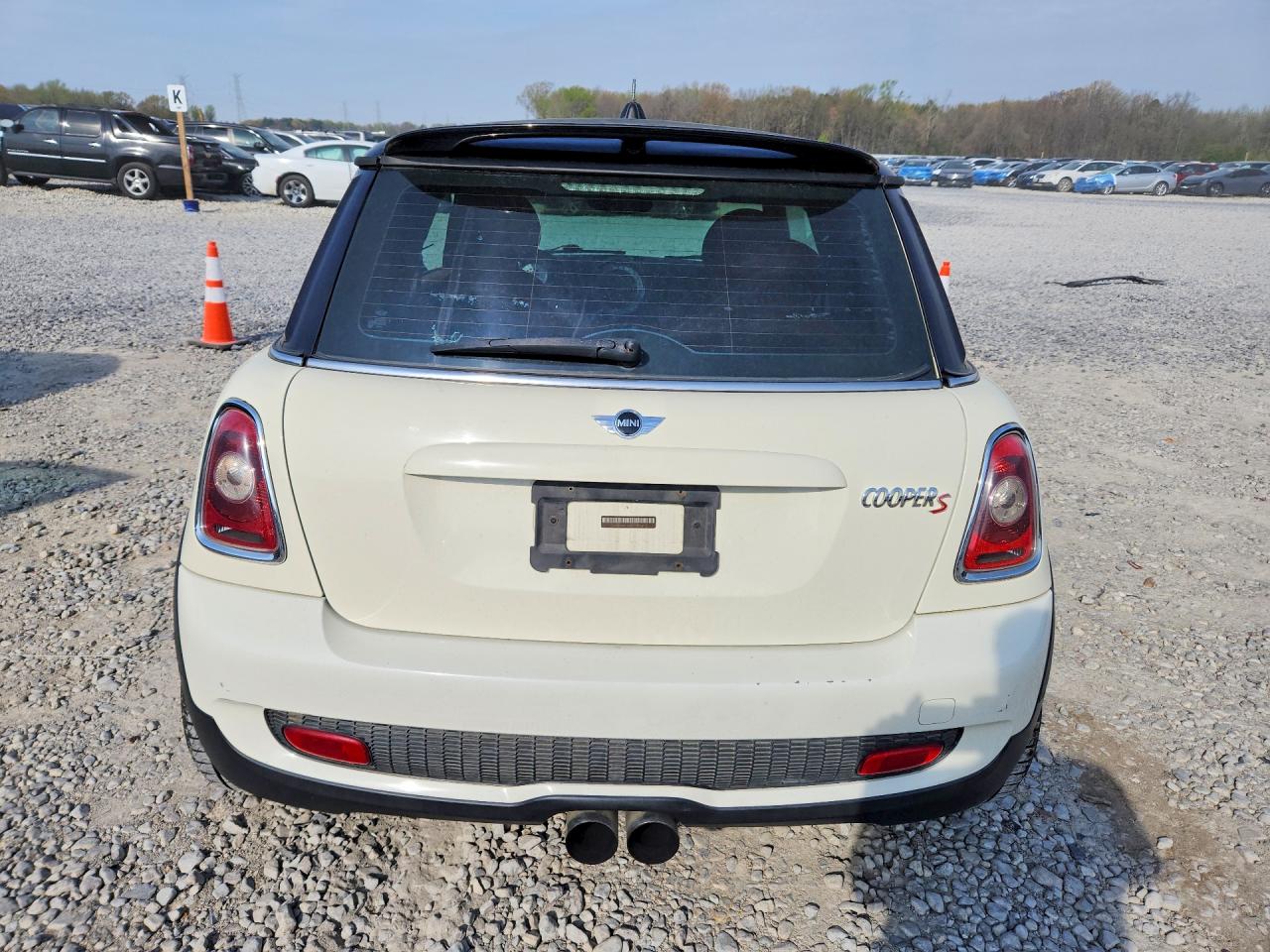 2008 MINI COOPER S photo 11