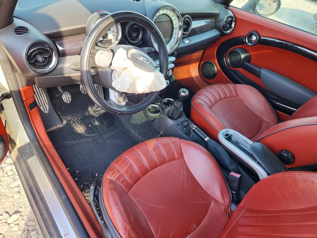2008 MINI COOPER S photo 15