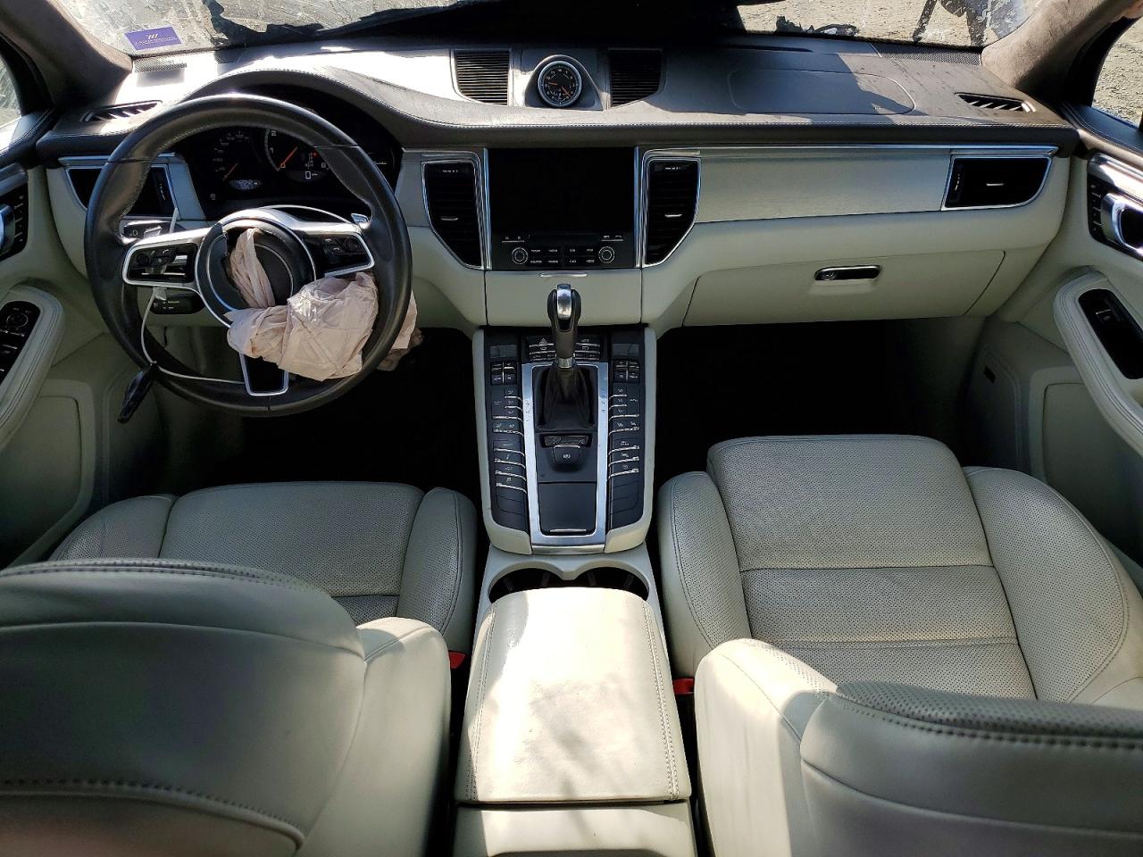 2018 PORSCHE MACAN TURBO photo 15