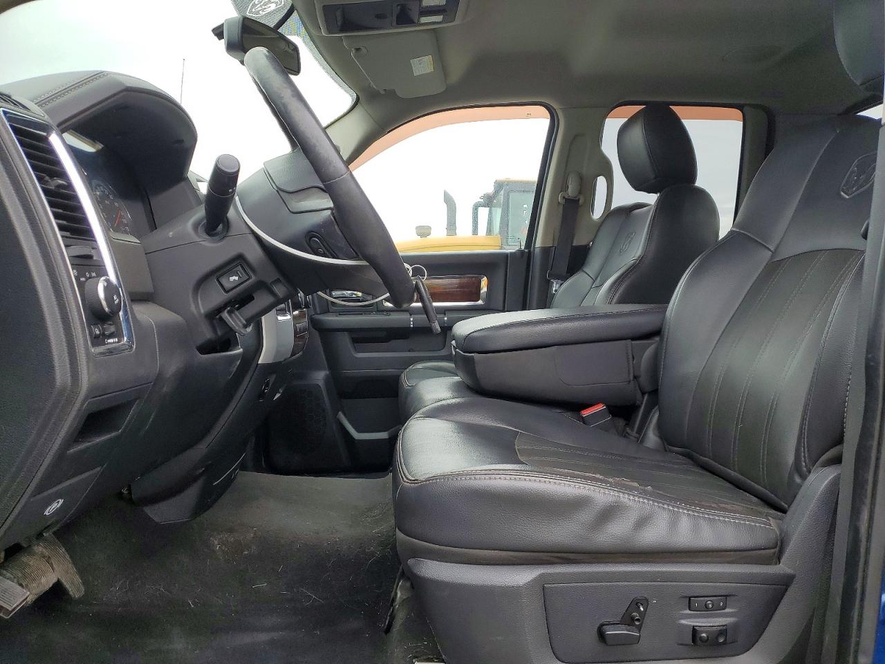 2010 DODGE RAM 1500 photo 7