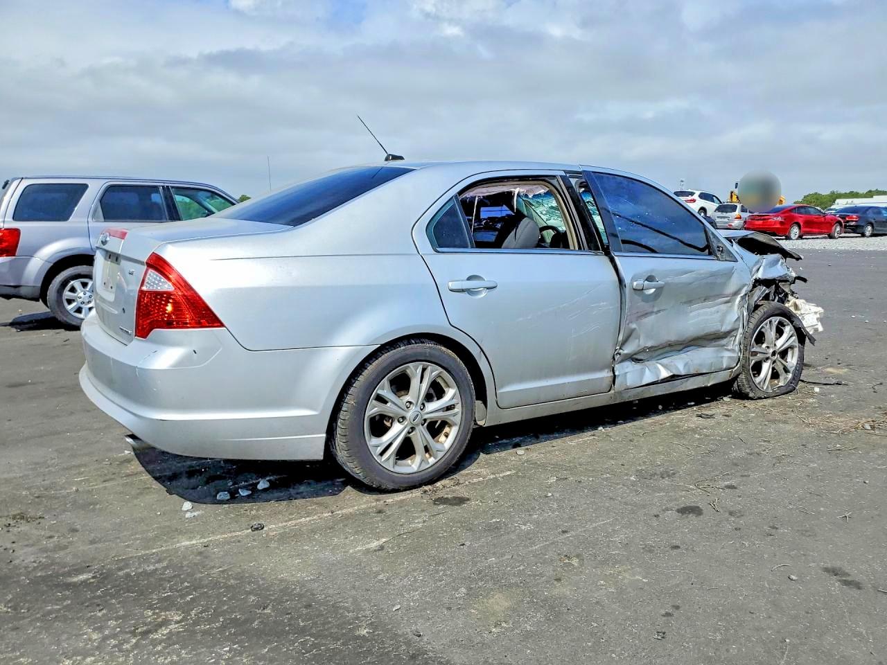 2012 FORD FUSION SE photo 3