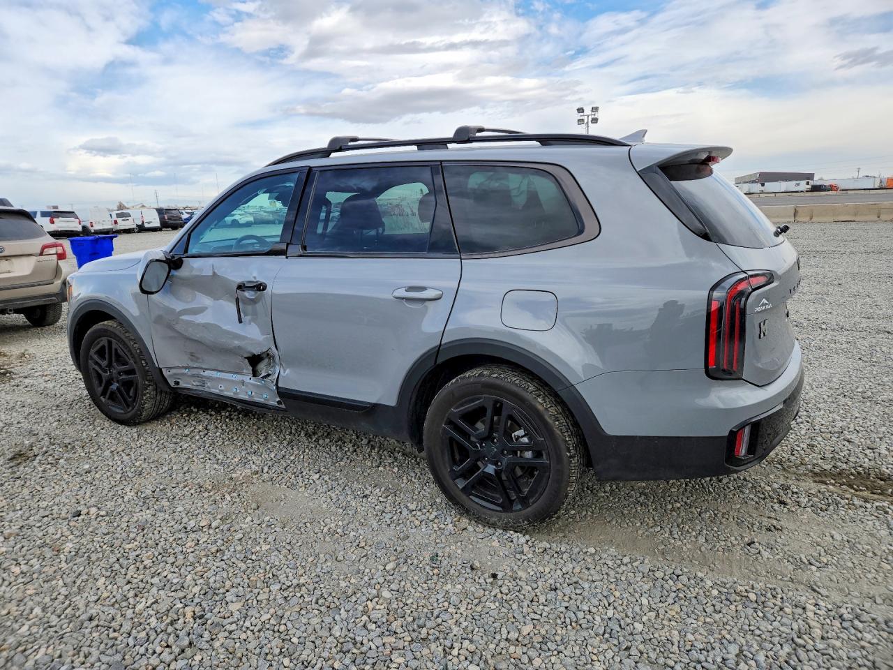 2025 KIA TELLURIDE SX X-LINE photo 2