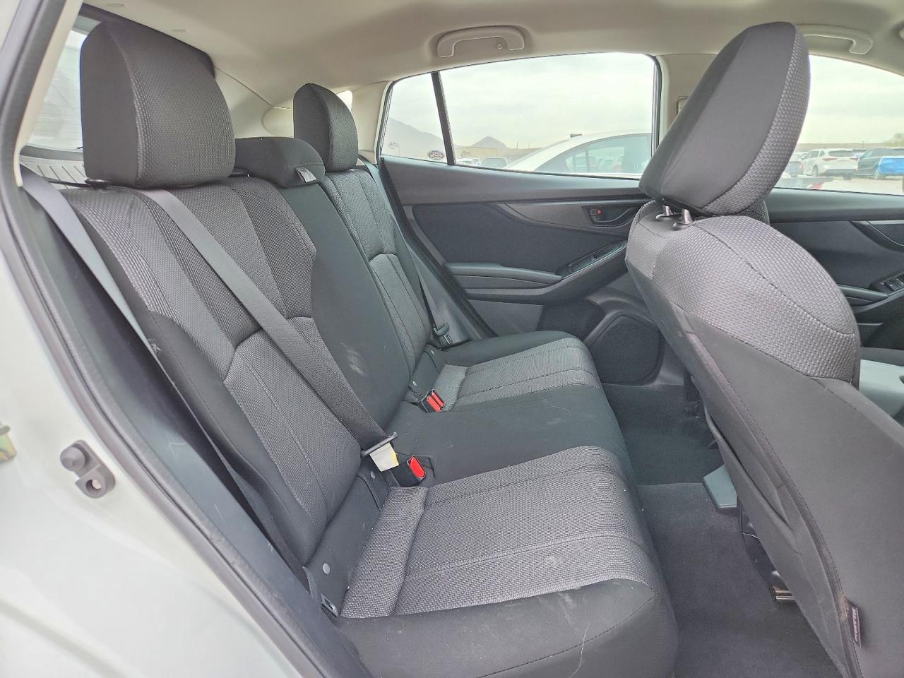 2019 SUBARU IMPREZA photo 28