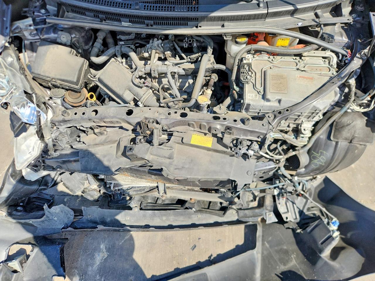2013 TOYOTA PRIUS C TWO photo 31