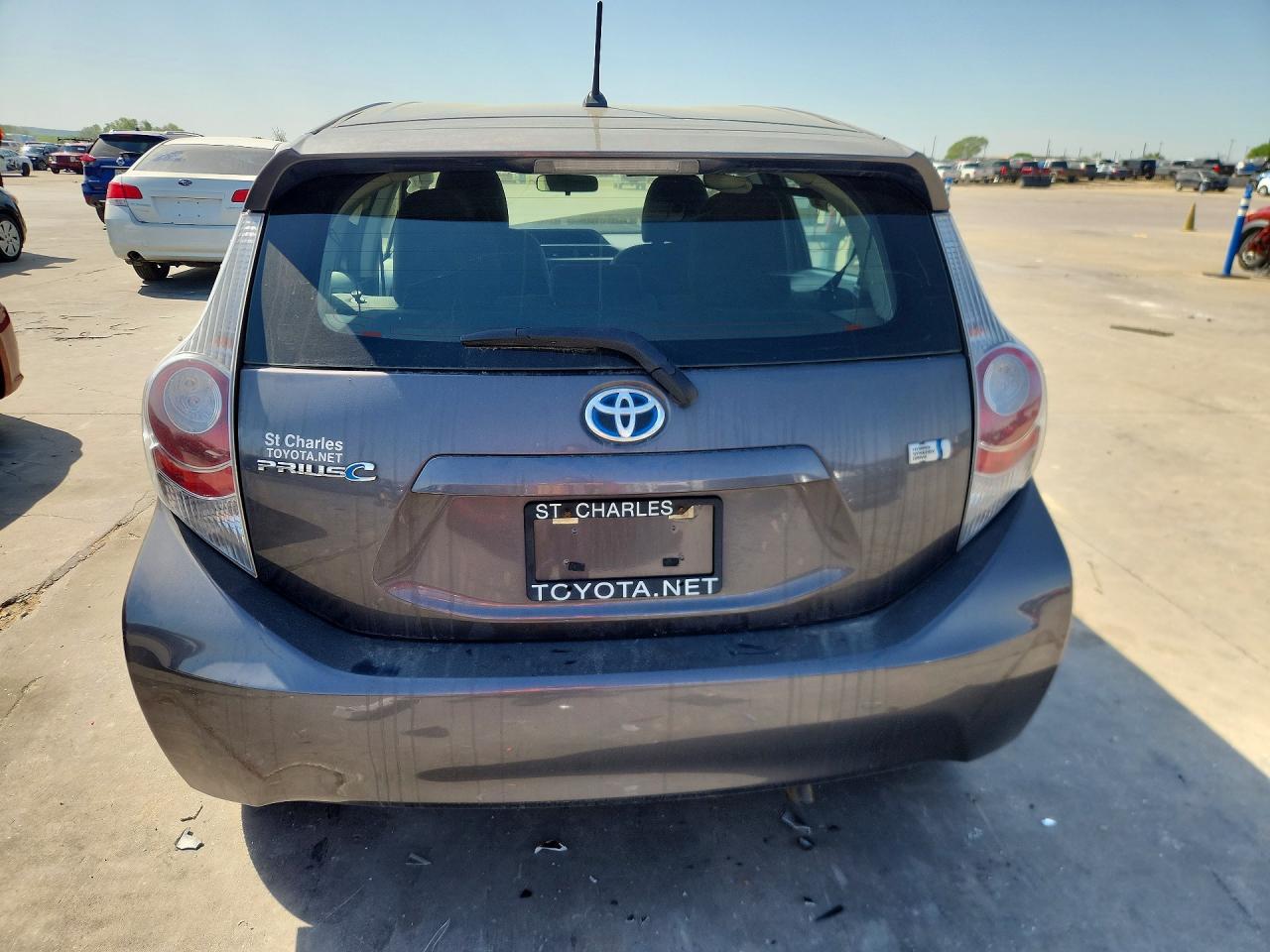 2013 TOYOTA PRIUS C TWO photo 16