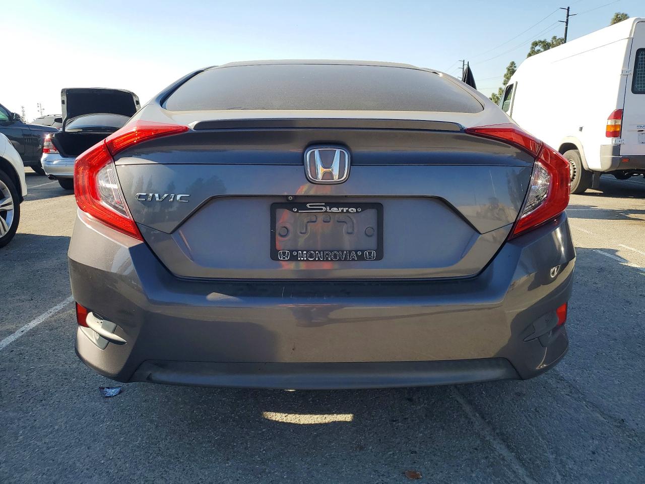 2017 HONDA CIVIC LX photo 11