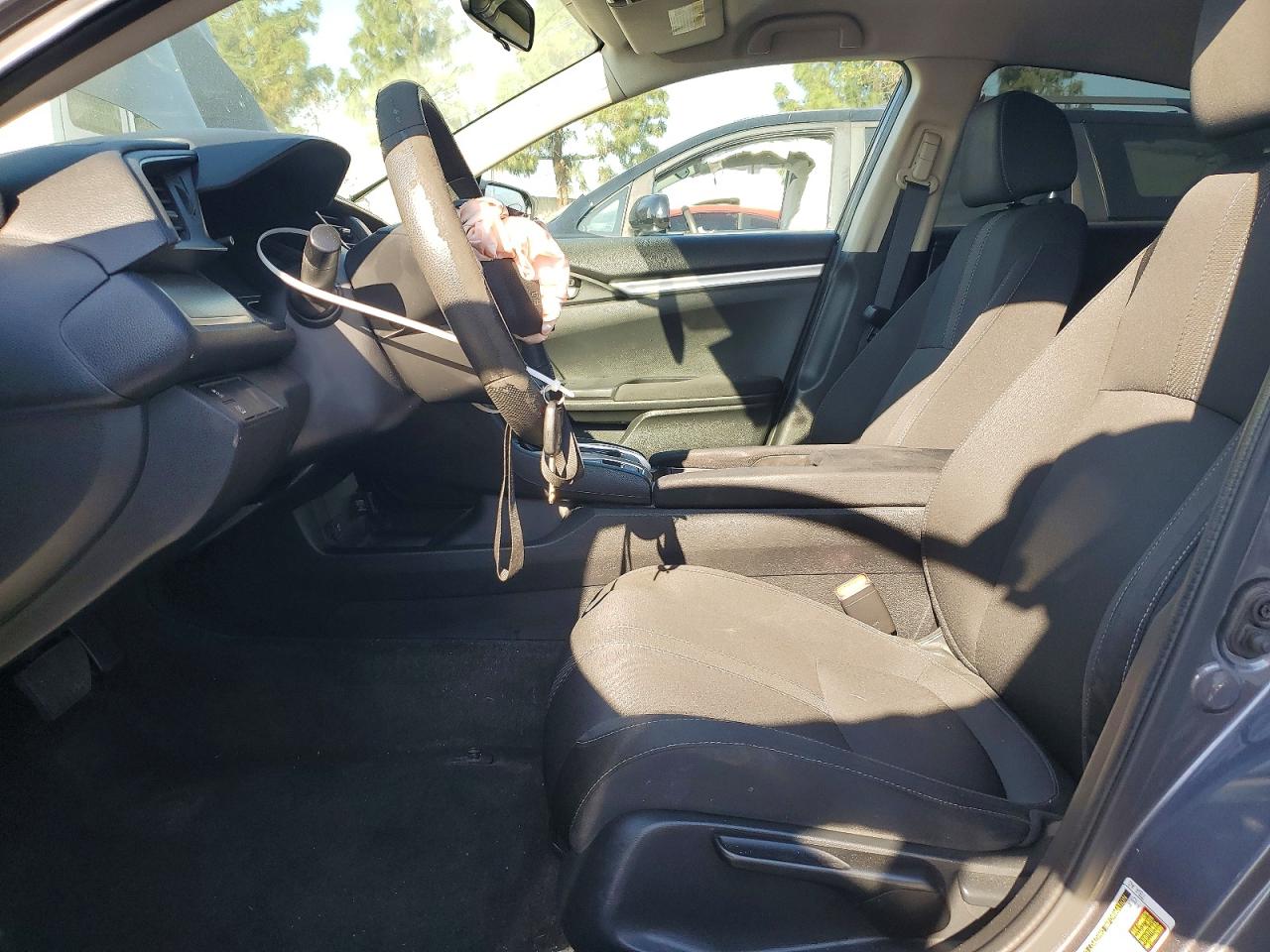 2017 HONDA CIVIC LX photo 13