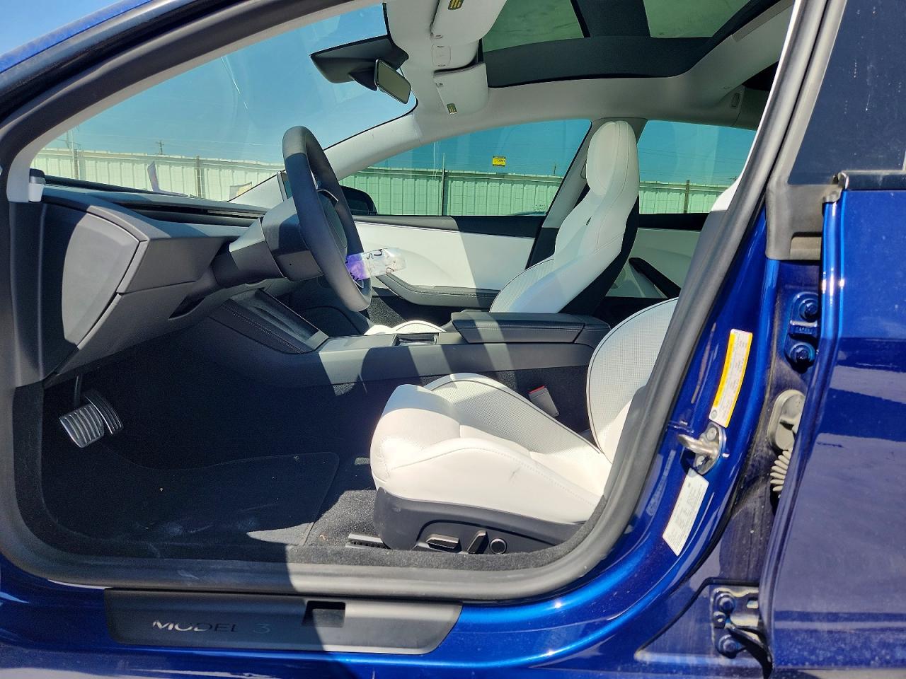 2024 TESLA MODEL 3 photo 19