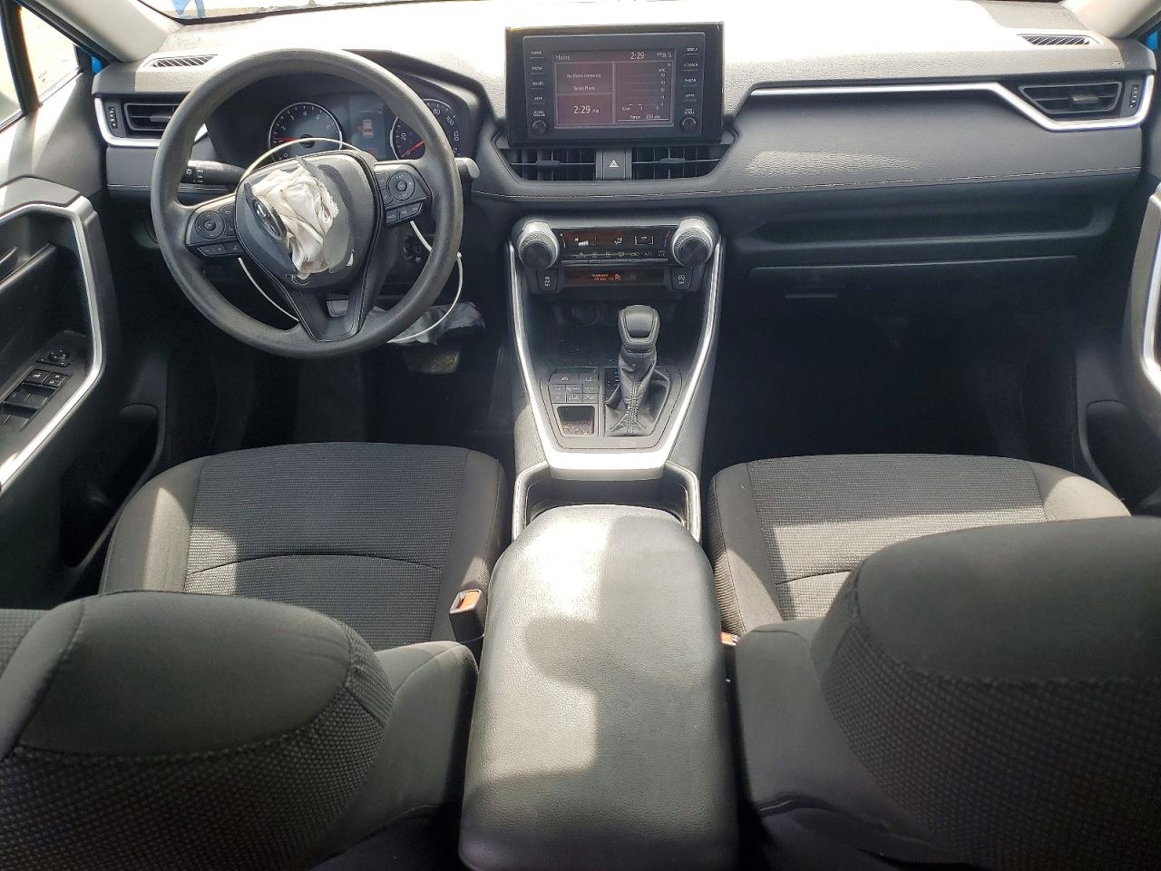 2019 TOYOTA RAV4 LE photo 15