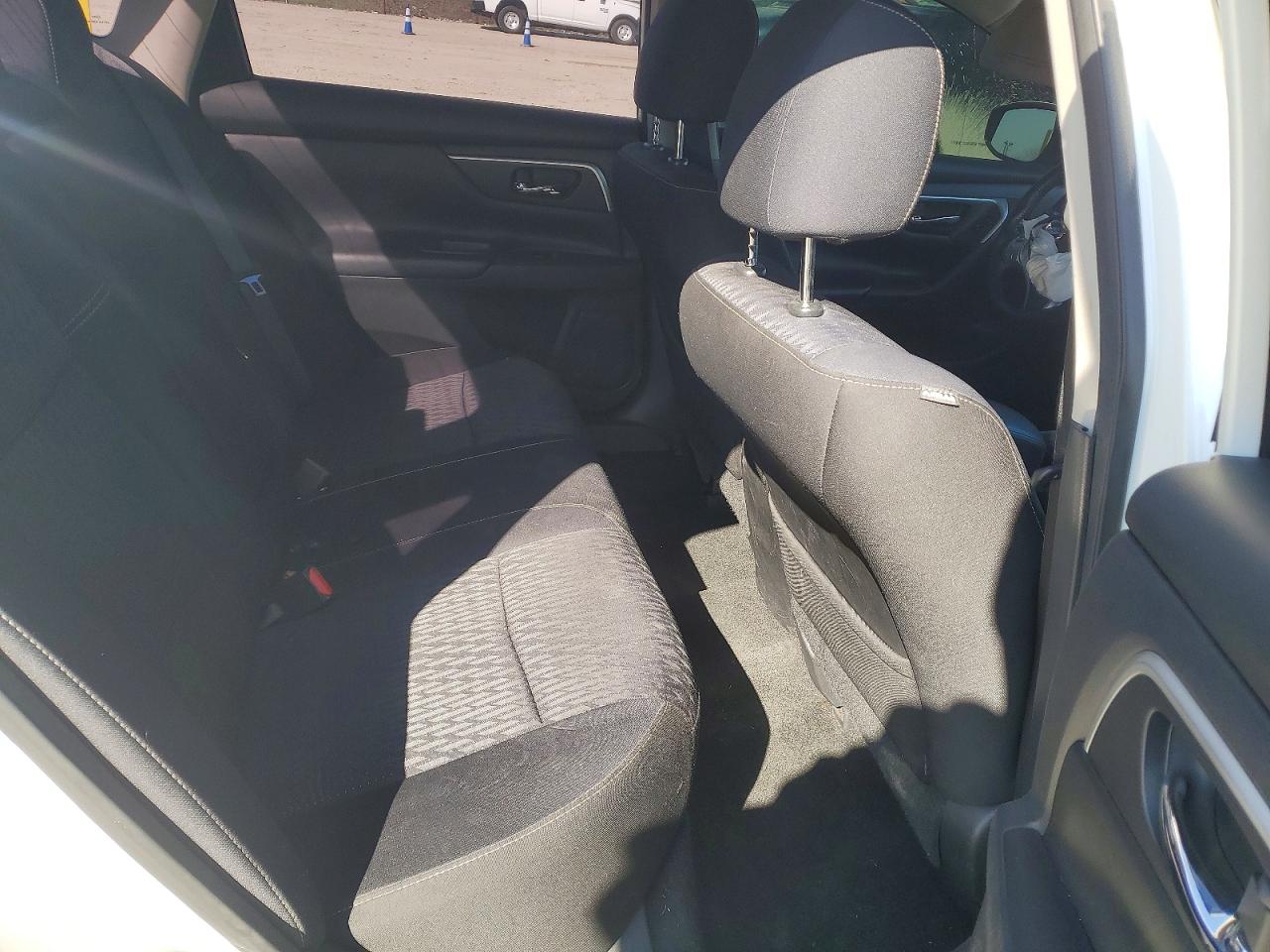 2016 NISSAN ALTIMA 2.5 SV photo 10
