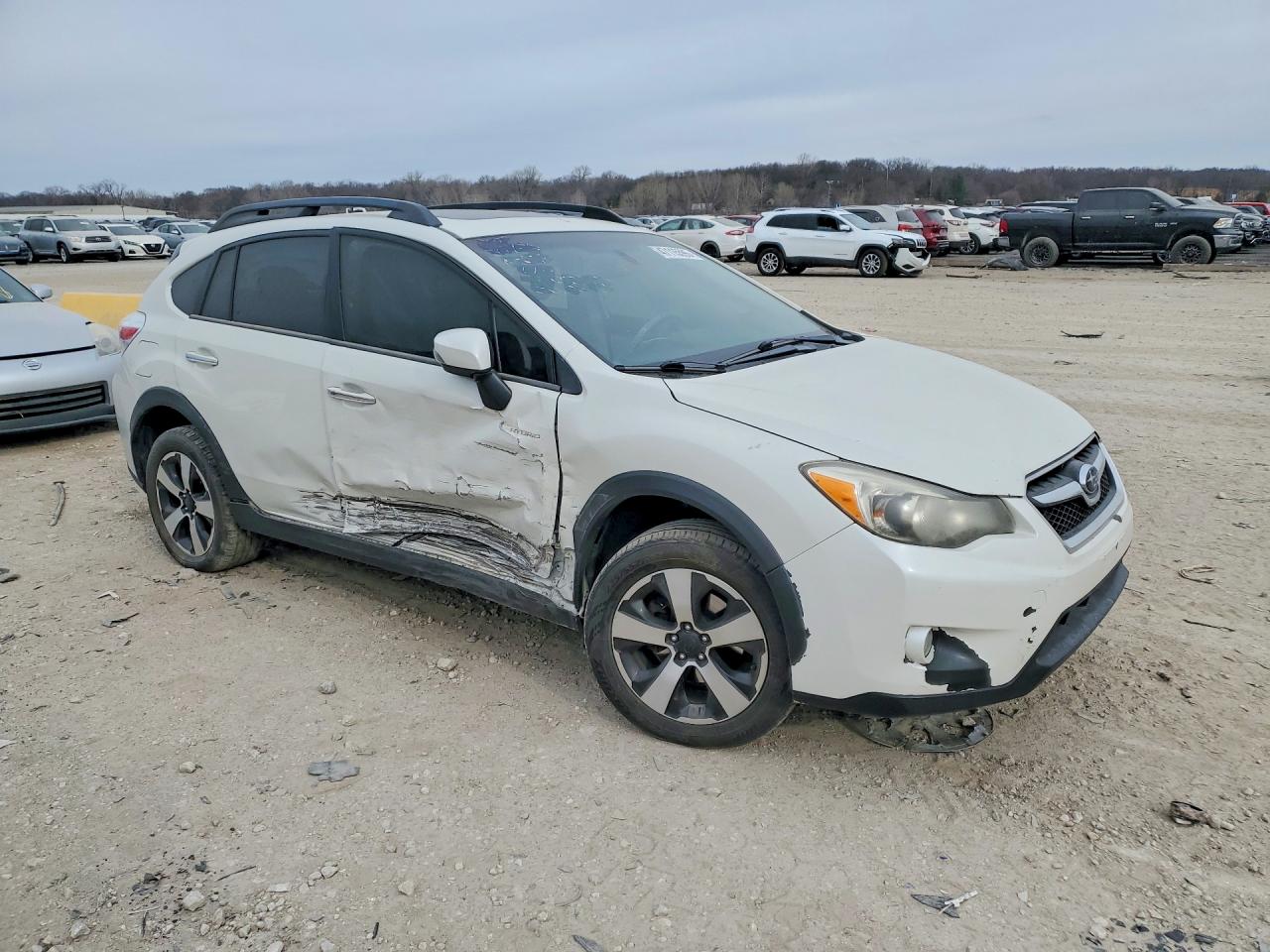 2015 SUBARU XV CROSSTREK 2.0I HYBRID TOURING photo 4