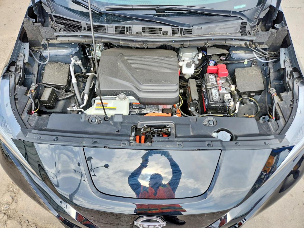 2025 NISSAN LEAF S photo 21