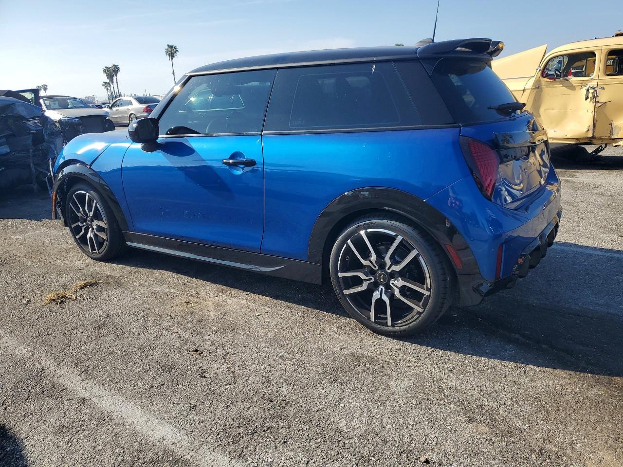 2026 MINI COOPER S photo 3
