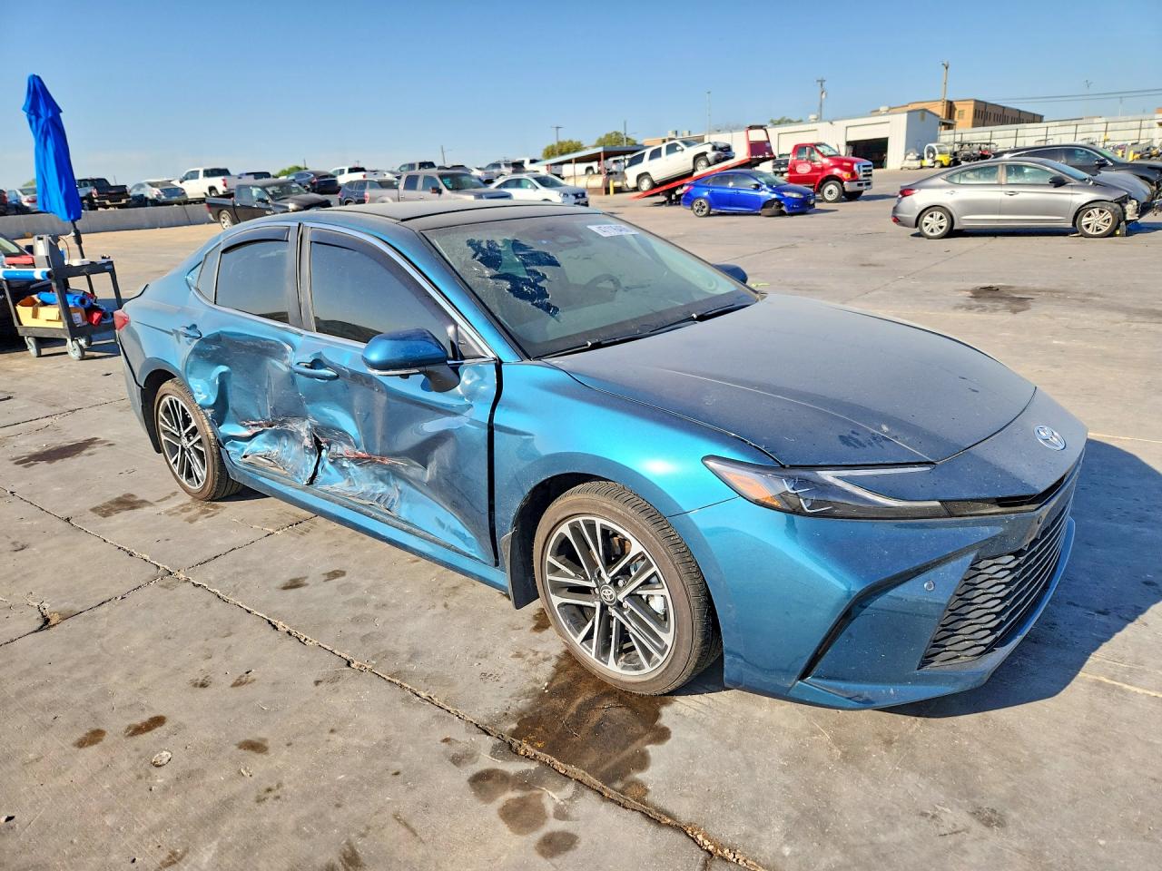 2025 TOYOTA CAMRY XLE photo 7
