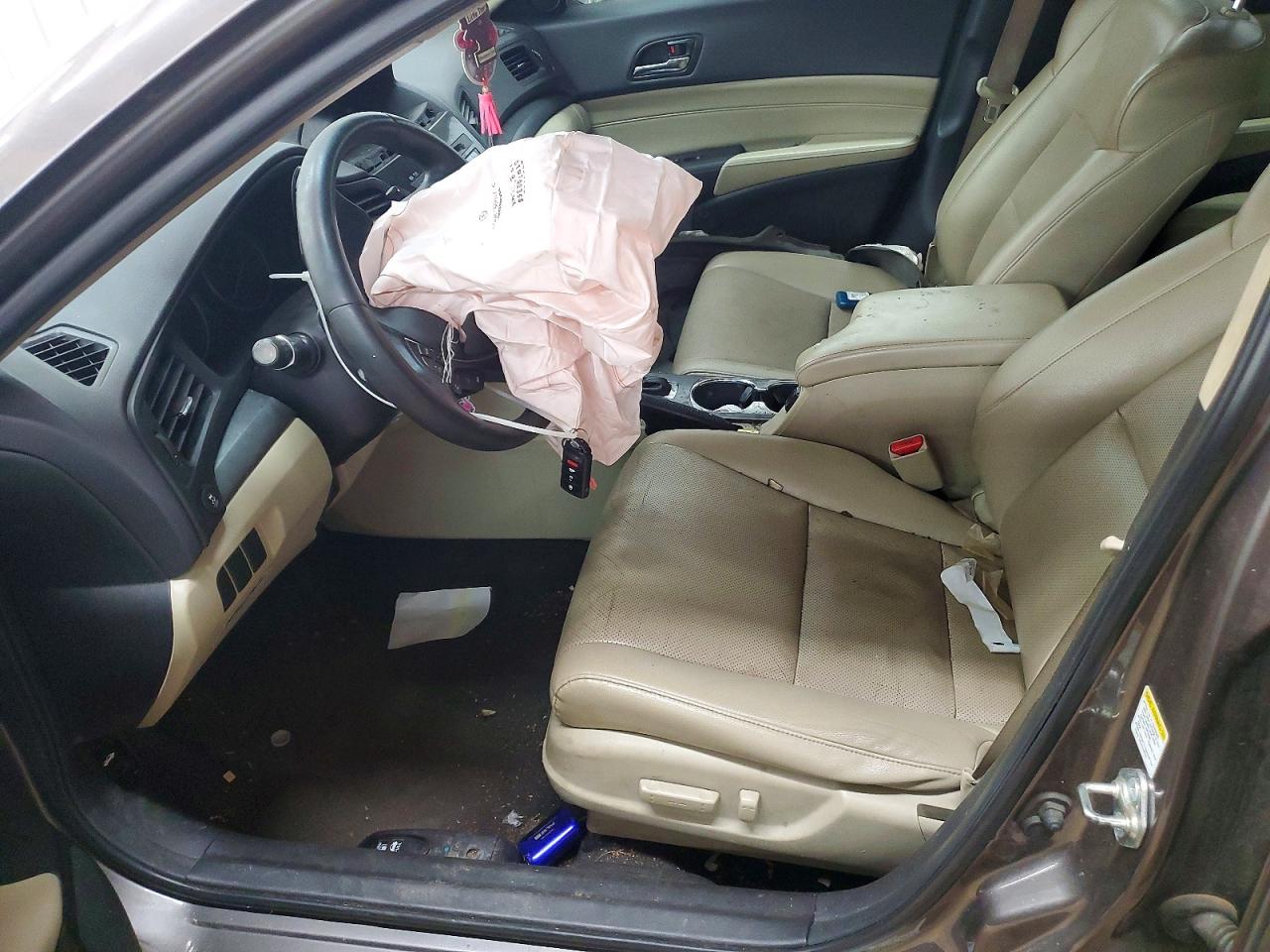 2013 ACURA ILX 20 TECH photo 19