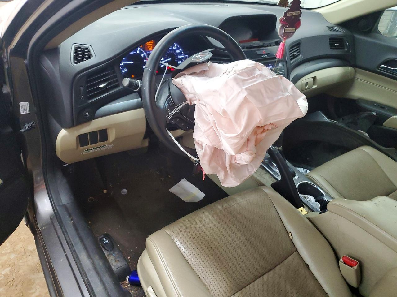 2013 ACURA ILX 20 TECH photo 22