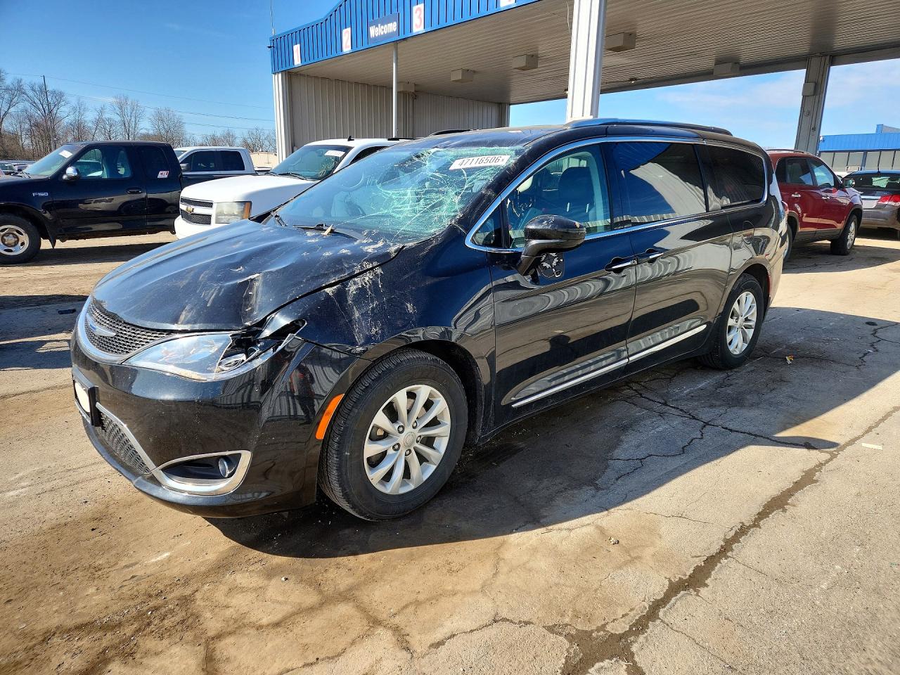 2019 CHRYSLER PACIFICA