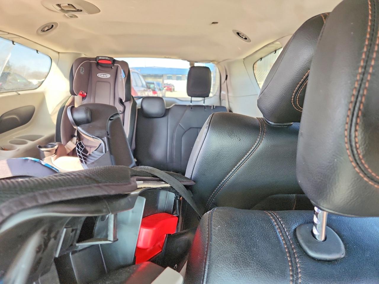 2019 CHRYSLER PACIFICA TOURING L photo 28