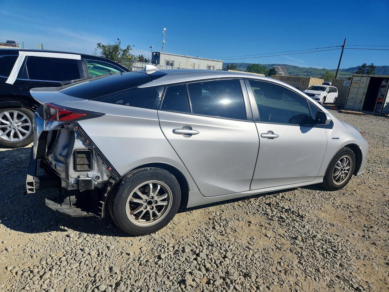 2018 TOYOTA PRIUS TWO photo 5