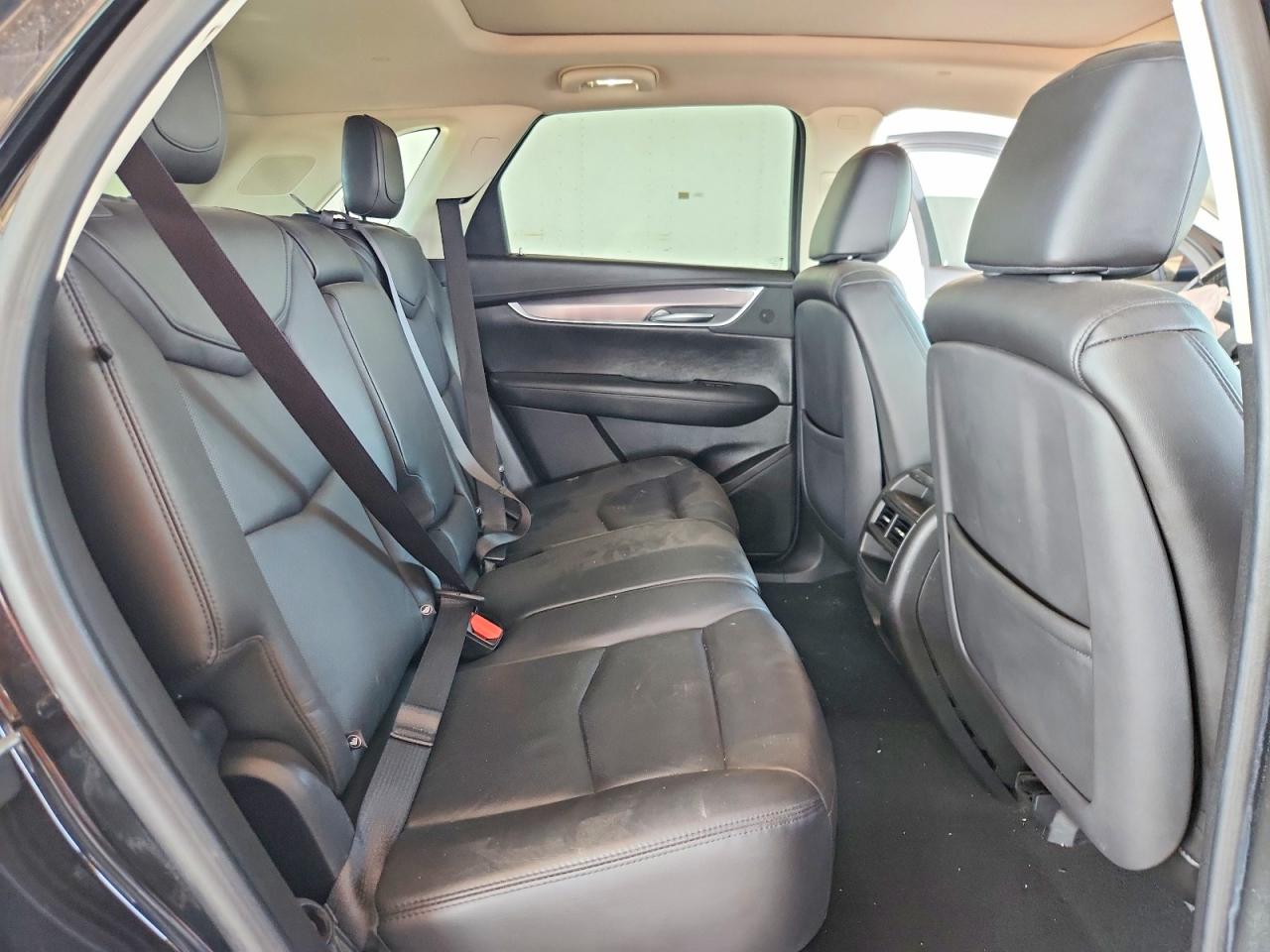 2018 CADILLAC XT5 LUXURY photo 11