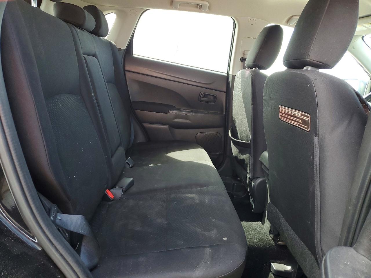 2014 MITSUBISHI OUTLANDER SPORT ES photo 11