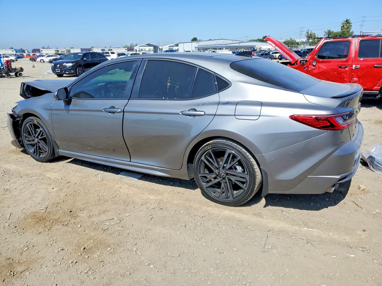 2025 TOYOTA CAMRY XSE photo 4