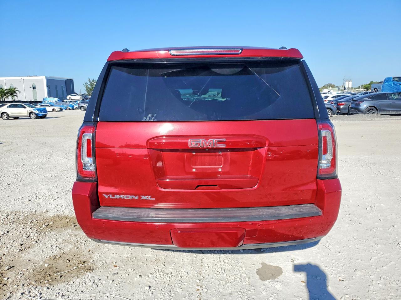 2015 GMC YUKON XL C1500 SLT photo 16