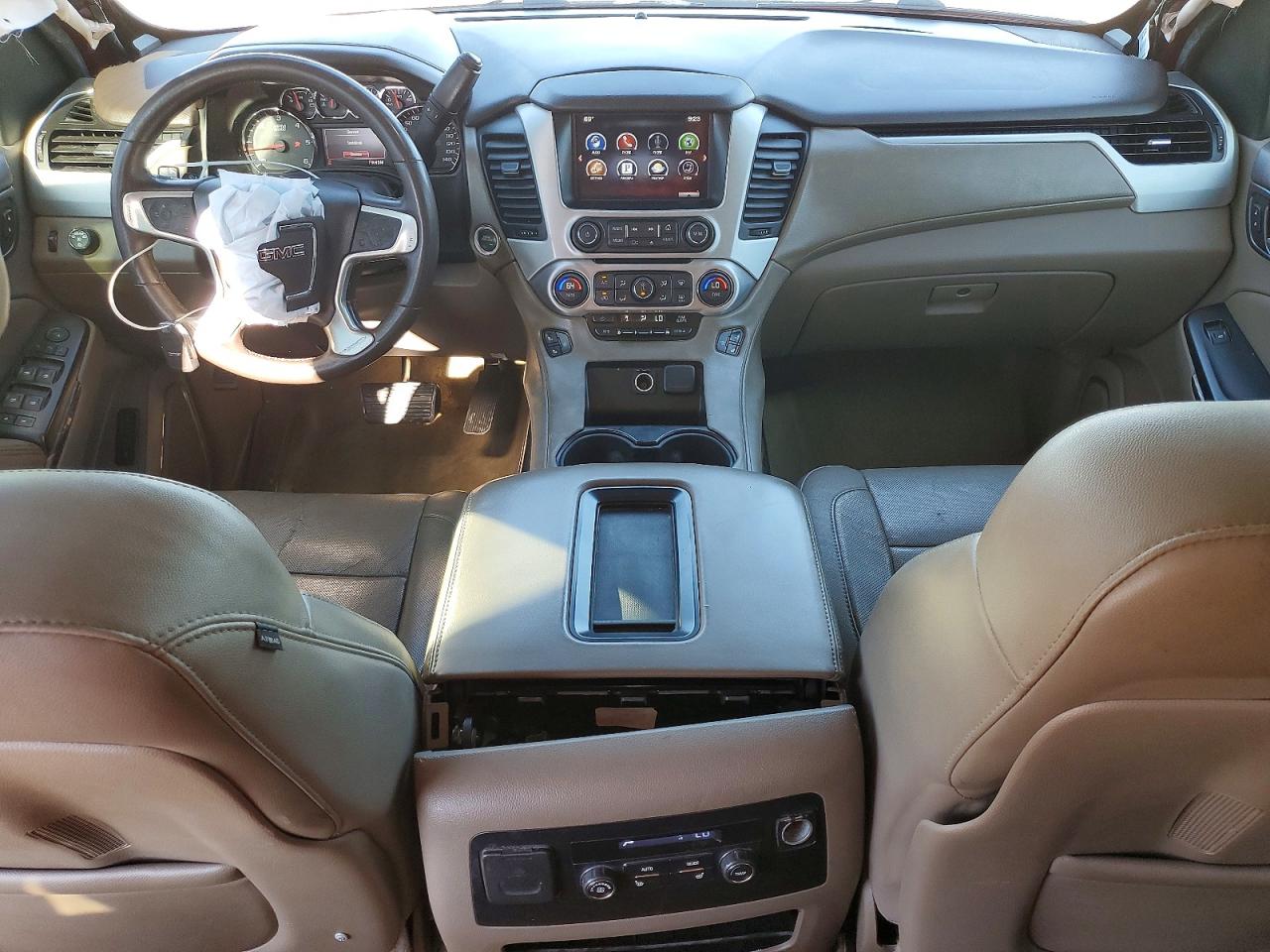 2015 GMC YUKON XL C1500 SLT photo 22