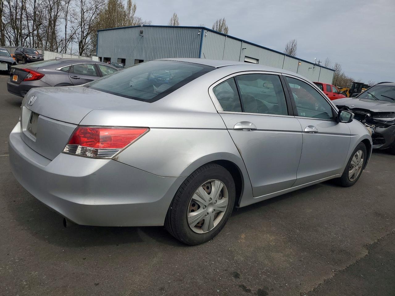 2009 HONDA ACCORD LX photo 3