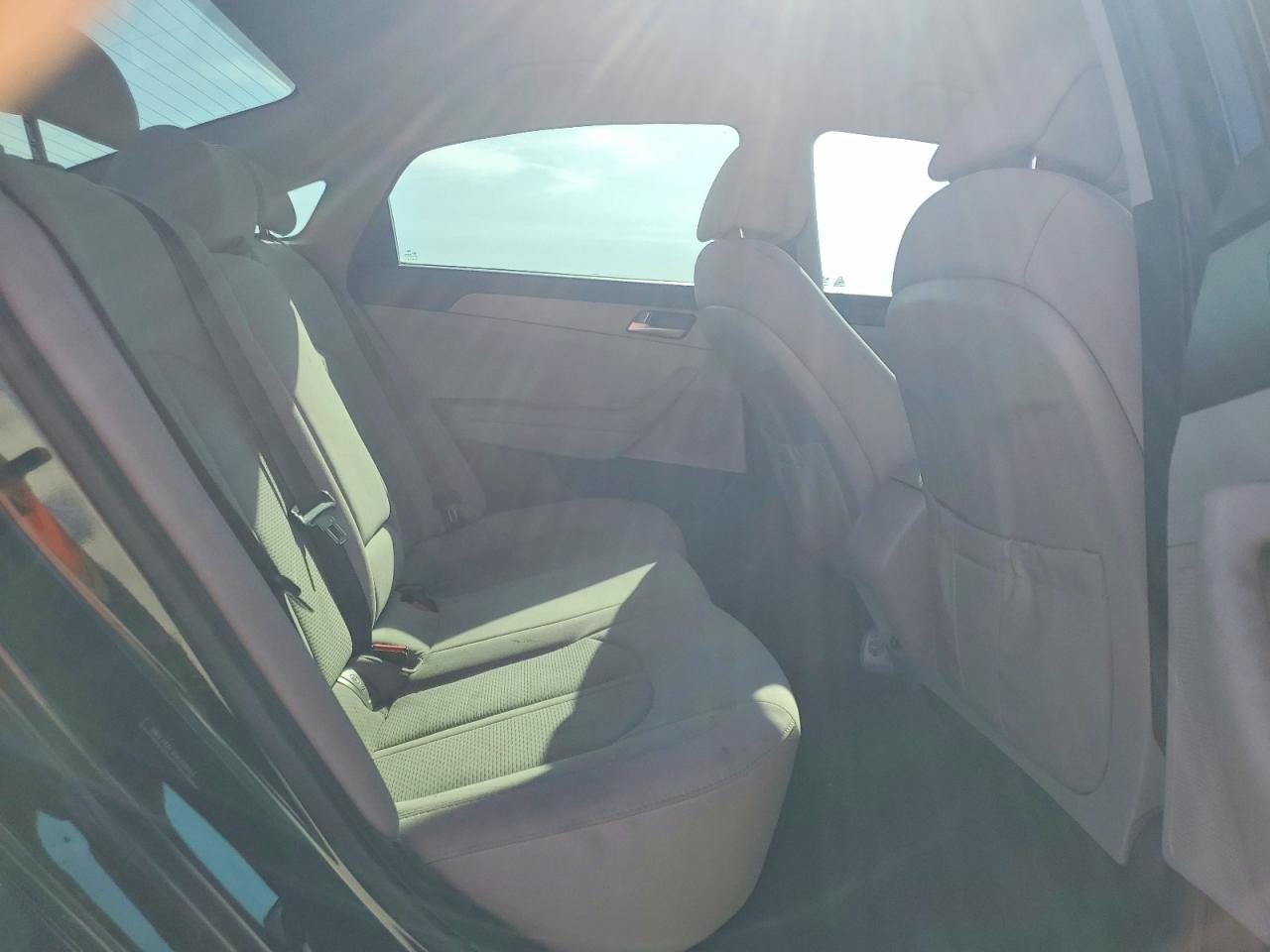 2016 HYUNDAI SONATA SE photo 28
