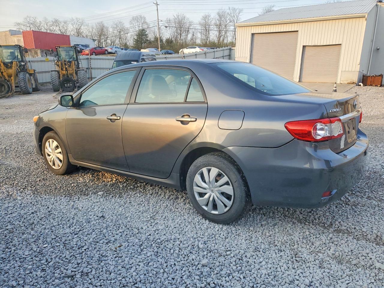 2011 TOYOTA COROLLA LE photo 2