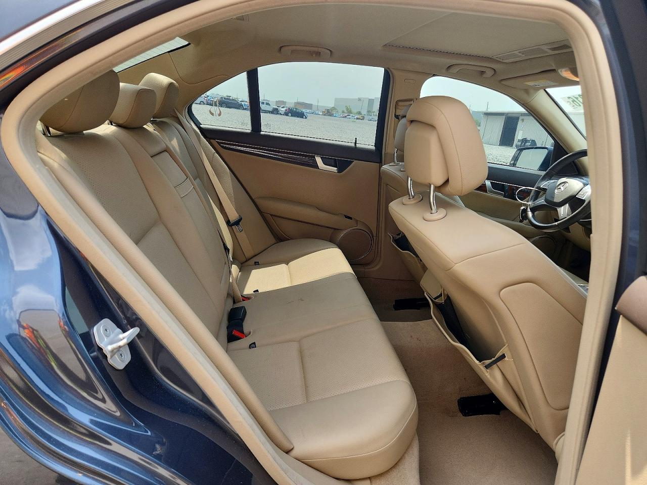 2014 MERCEDES-BENZ C 250 photo 10