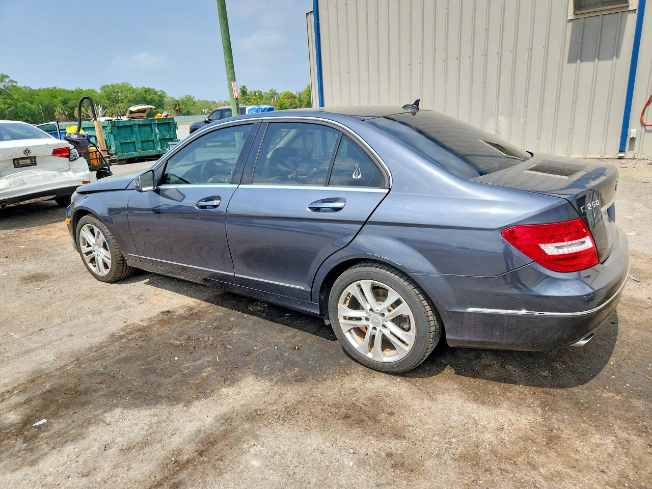 2014 MERCEDES-BENZ C 250 photo 2