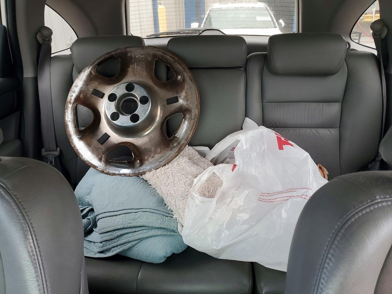 2009 HONDA CR-V LX photo 19