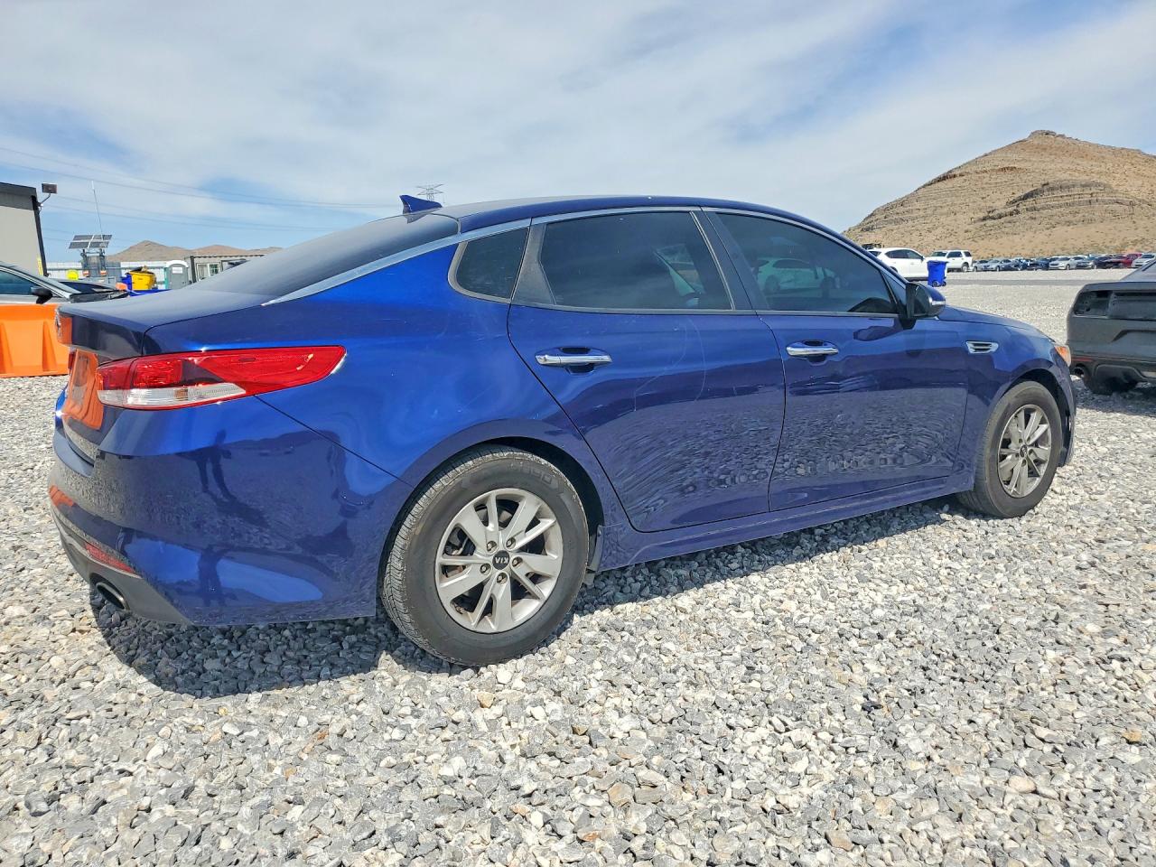 2018 KIA OPTIMA LX photo 7