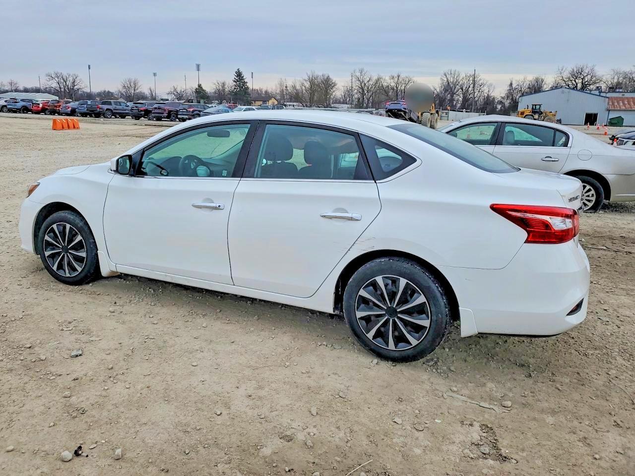 2019 NISSAN SENTRA S photo 2