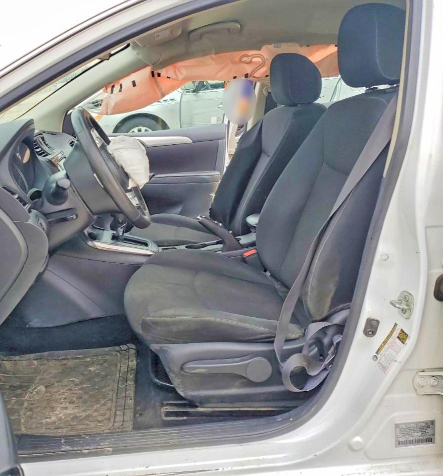 2019 NISSAN SENTRA S photo 7