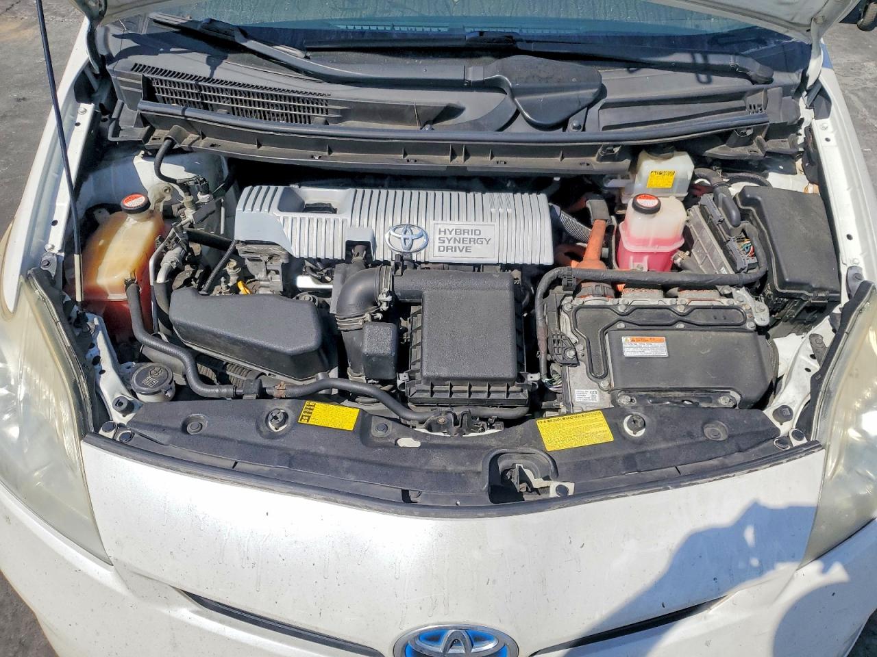 2014 TOYOTA PRIUS THREE photo 11