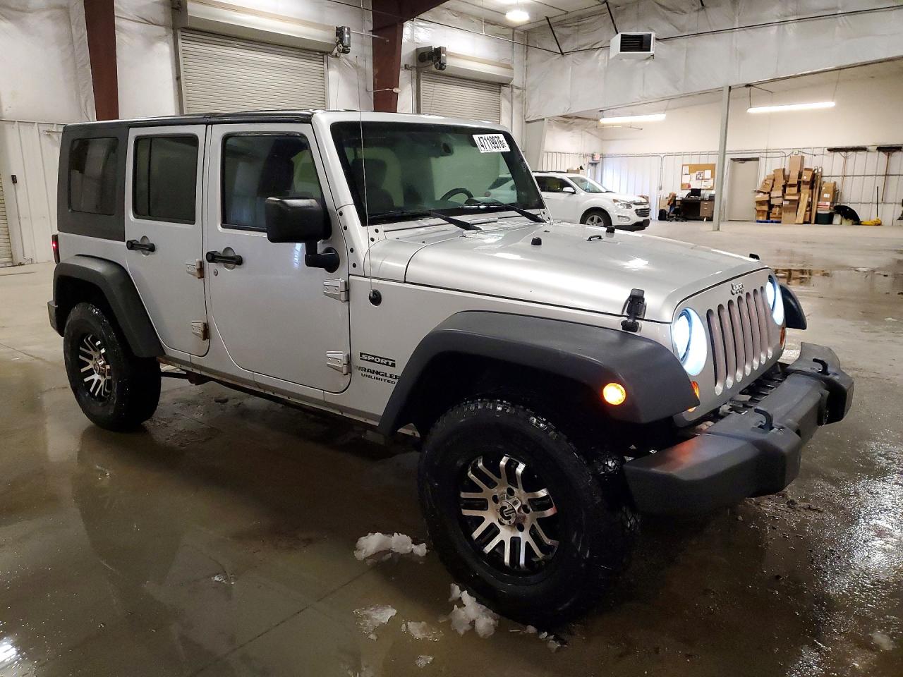 2010 JEEP WRANGLER UNLIMITED SPORT photo 7