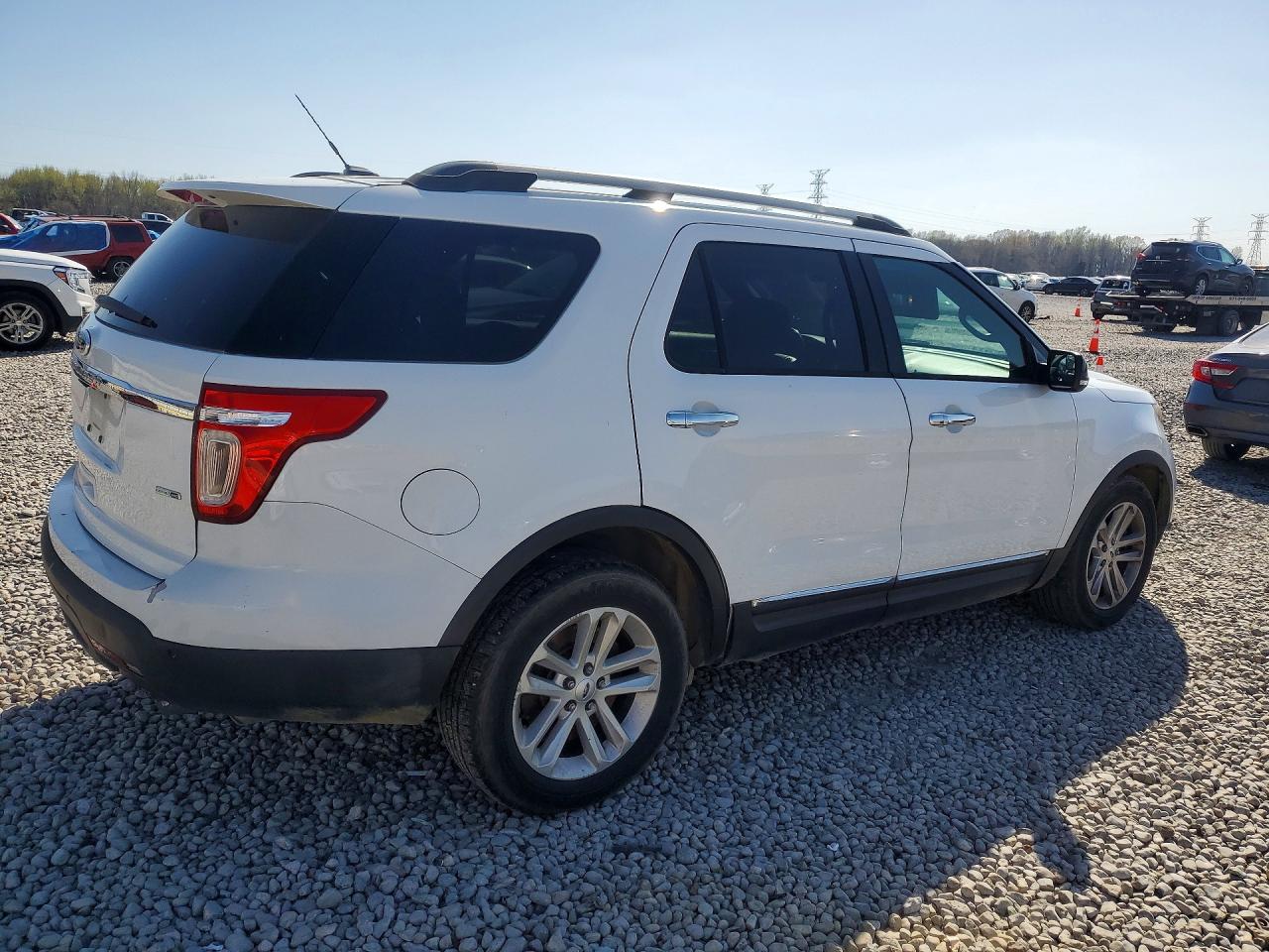 2014 FORD EXPLORER XLT photo 7