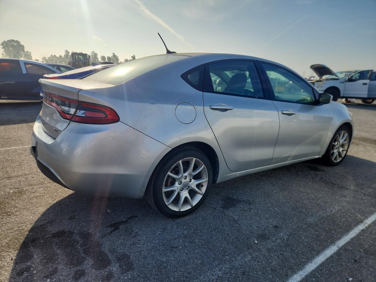 2013 DODGE DART SXT photo 5