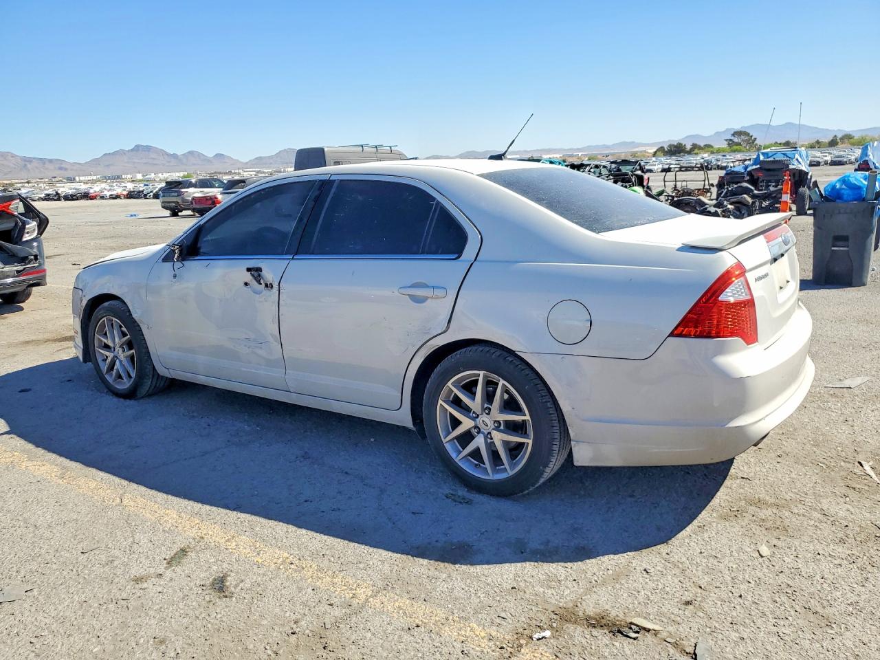 2010 FORD FUSION SEL photo 4