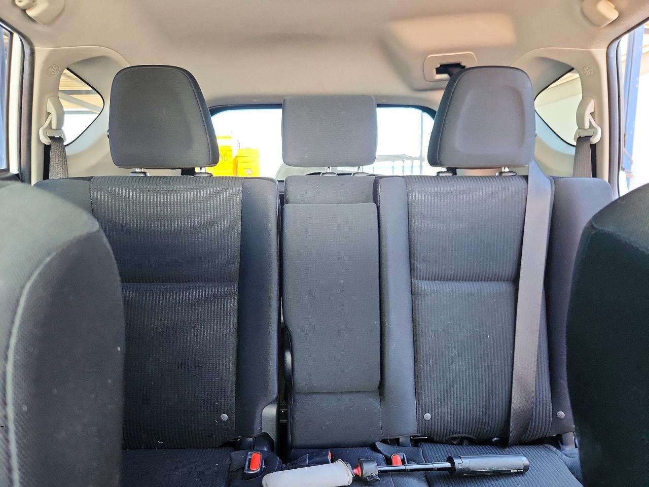 2017 TOYOTA RAV4 LE photo 28