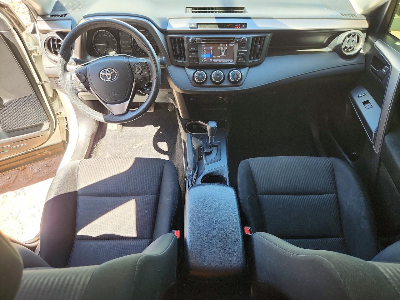2017 TOYOTA RAV4 LE photo 22