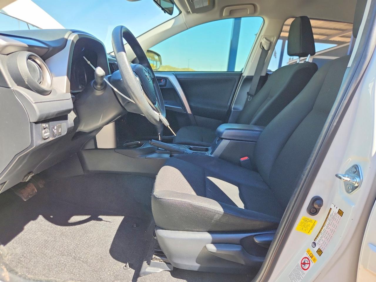 2017 TOYOTA RAV4 LE photo 19