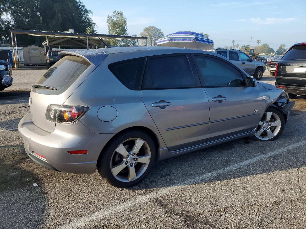 2006 MAZDA 3 HATCHBACK photo 5