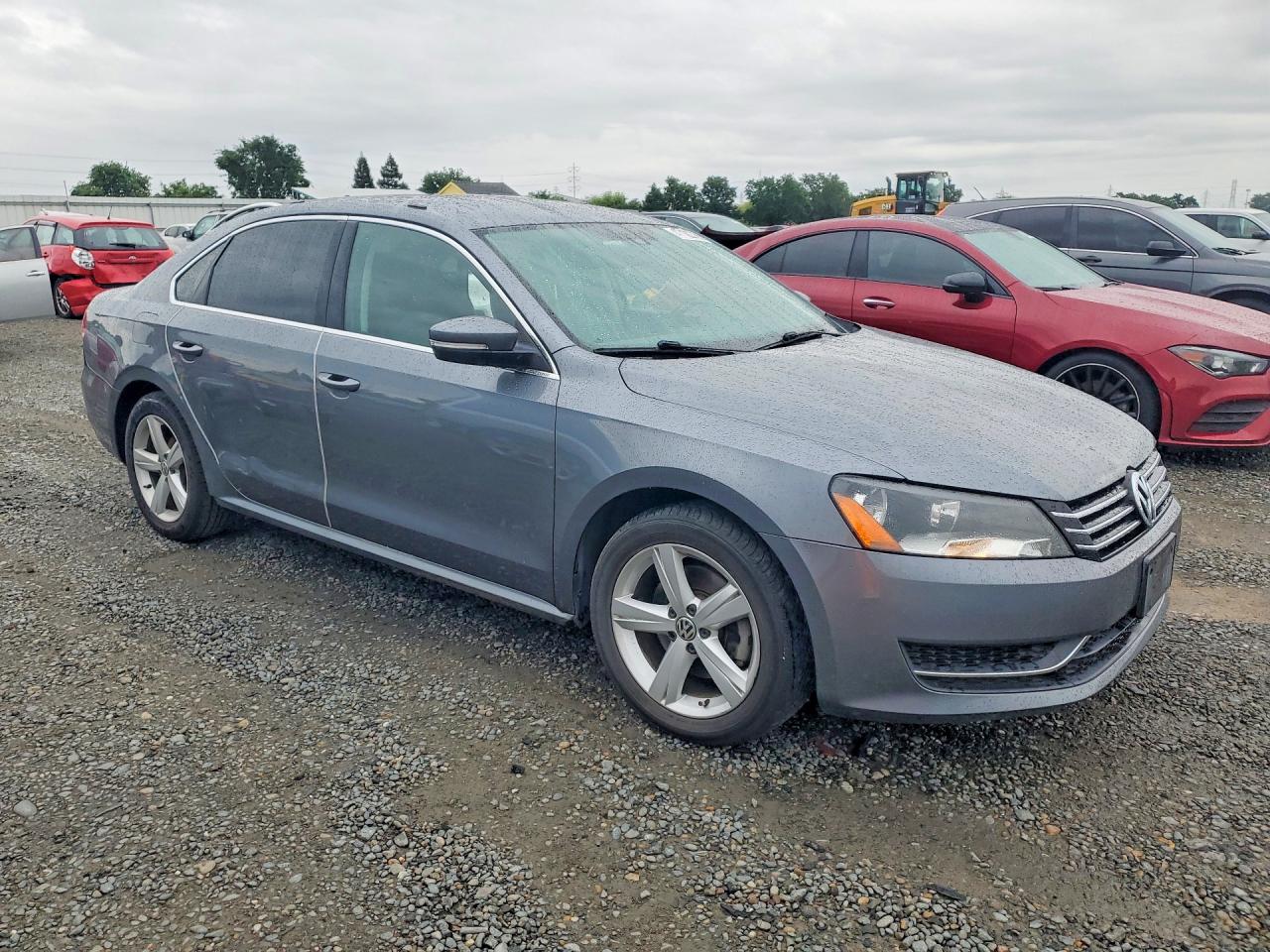 2014 VOLKSWAGEN PASSAT SE photo 7